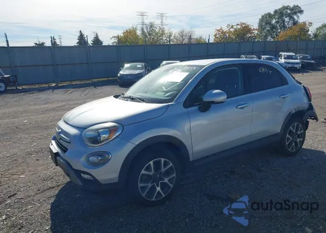 2016 Fiat 500X Trekking из США, поврежденный, VIN ZFBCFXCT0GP329887